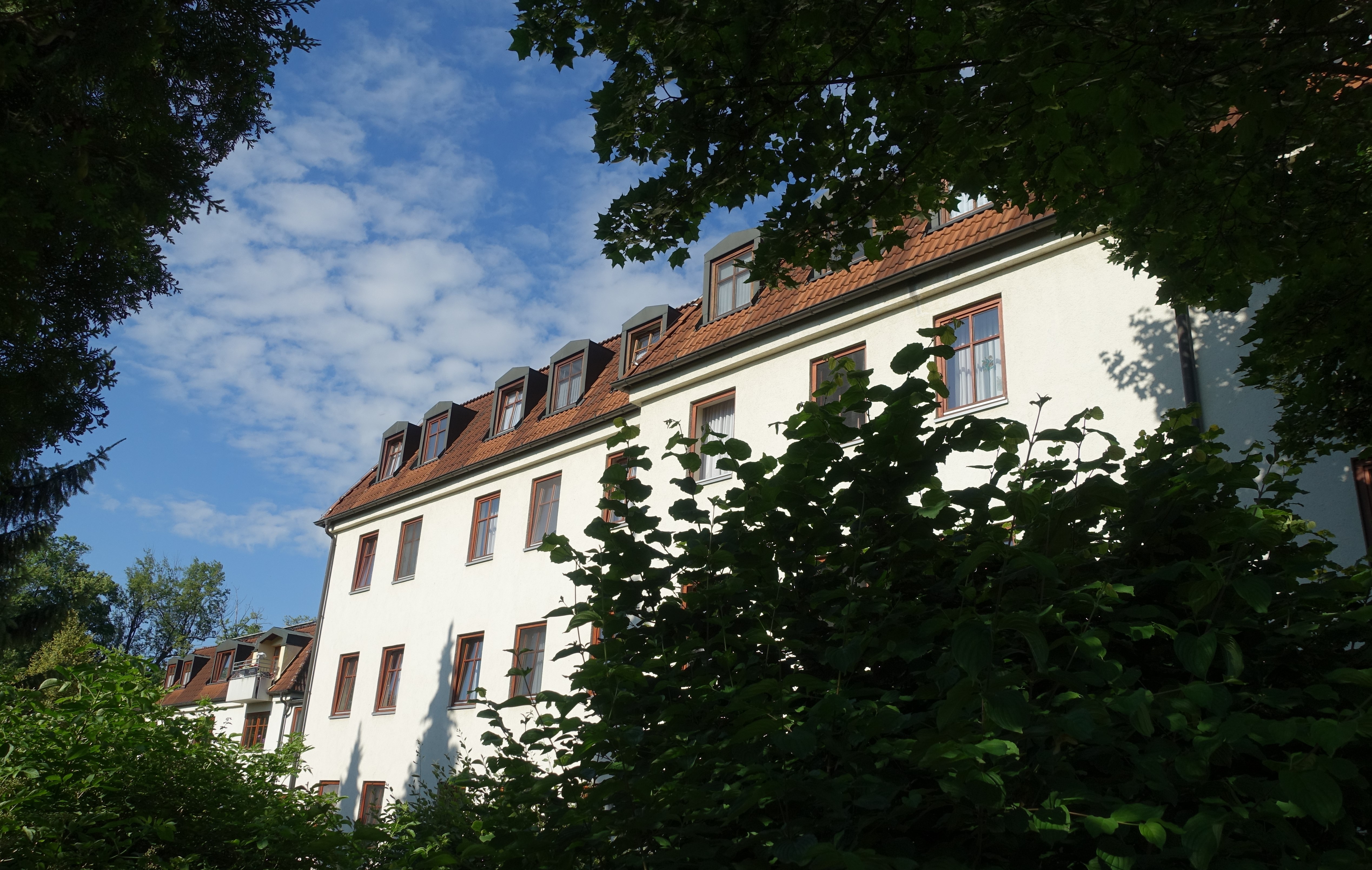 Außenansicht des Seniorenheim vom Stadtpark aus